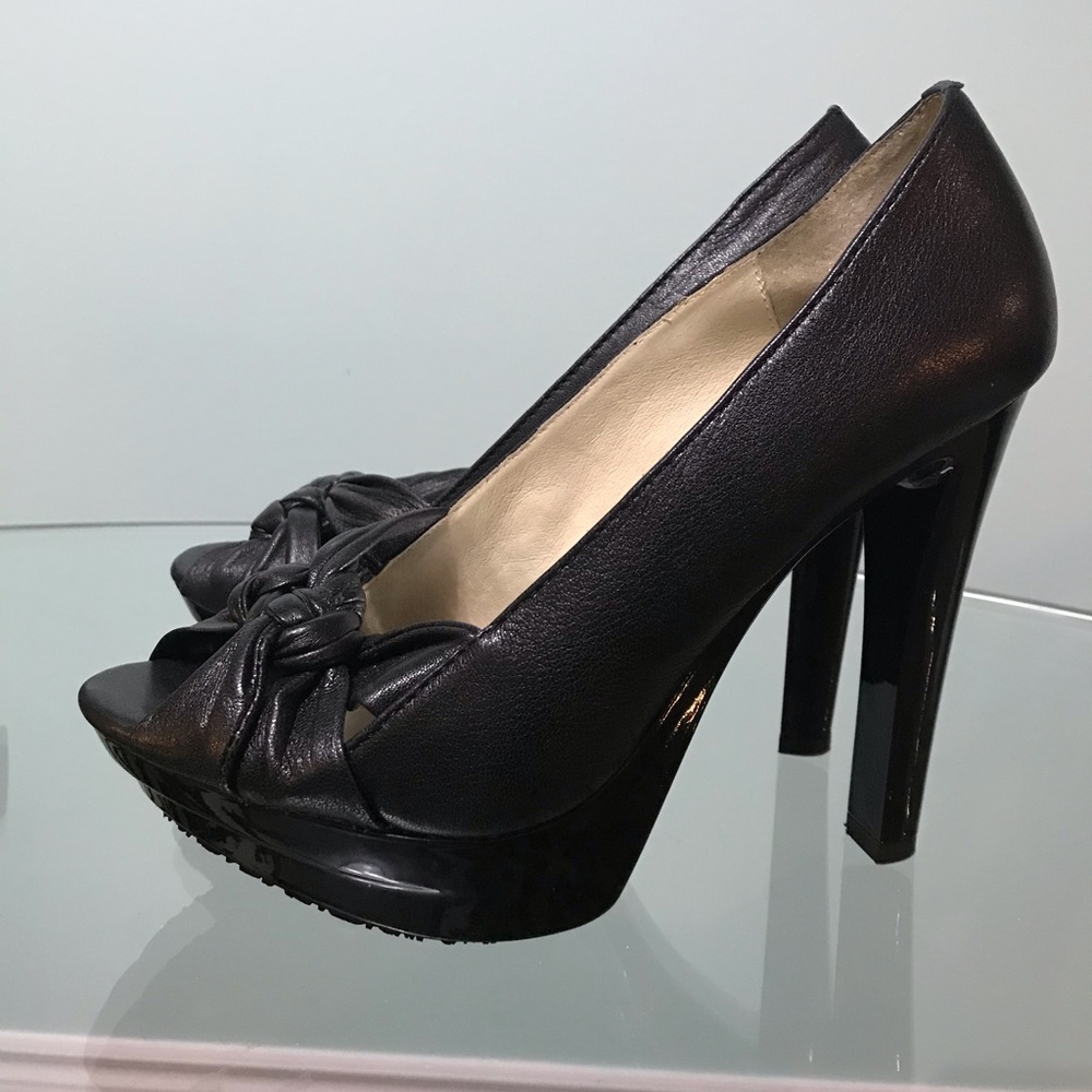 Michael Kors Napa leather black peep toes